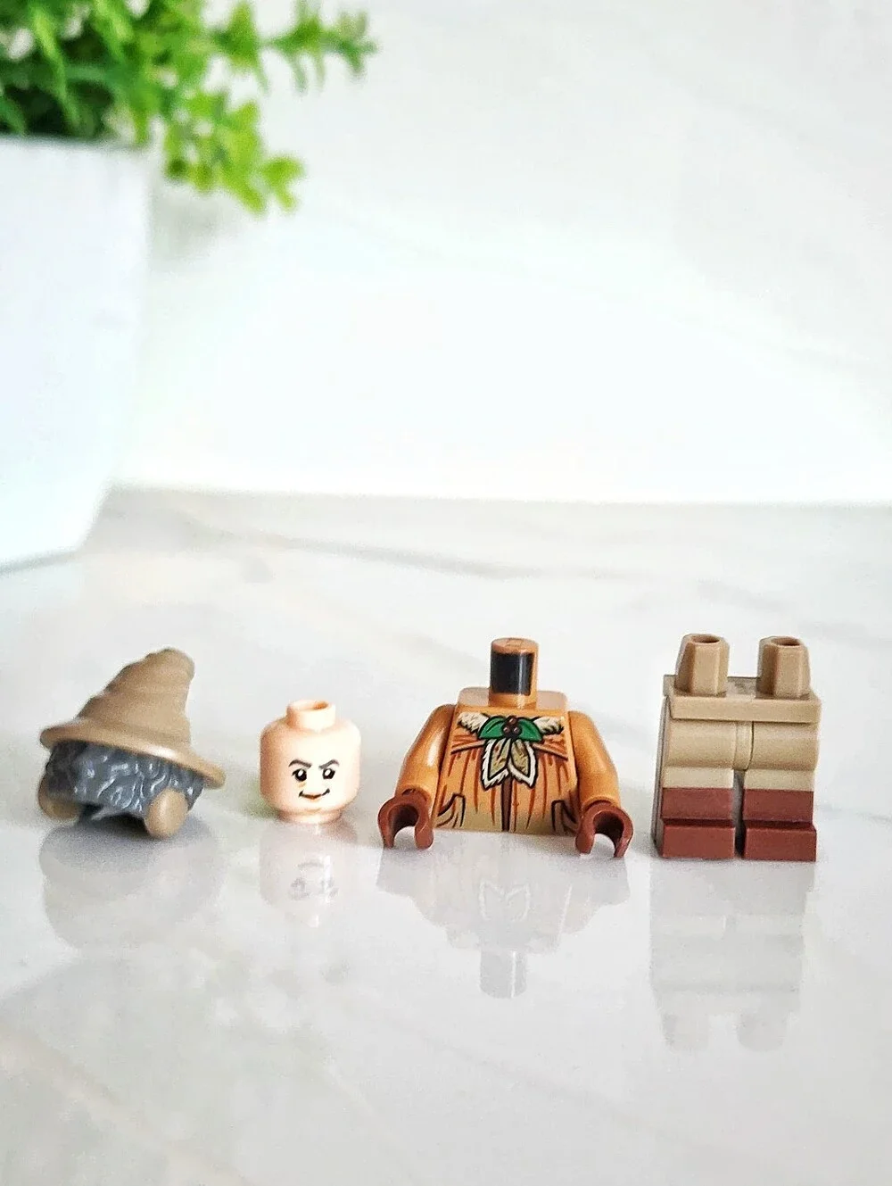 LEGO Harry Potter Professor Pomona Sprout Minifigure hp270 Hogwarts Moment 76384